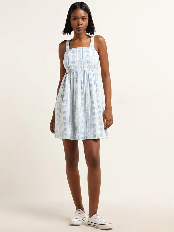 Strapless Women Dress with a Built - in Bra for Comfort and Support Strapless Women Dress with a Built - in Bra for Comfort and Support Nuon White & Blue Printed Blended Linen Skater Dress