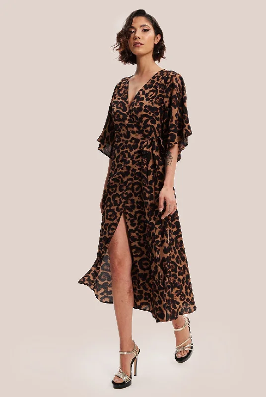 Liquorish Leopard Midi Dress With Short Sleeves